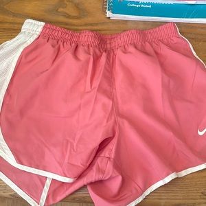 Nike size m shorts